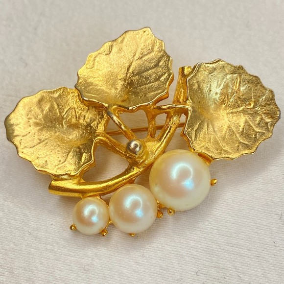 Gold Plated Ginkgo Leaf Brooch Pin For Women - With Pearl & Rhinestones, Lapel Pin, Gift For Mom, Wife, Birthday, Mother's Day - View #4